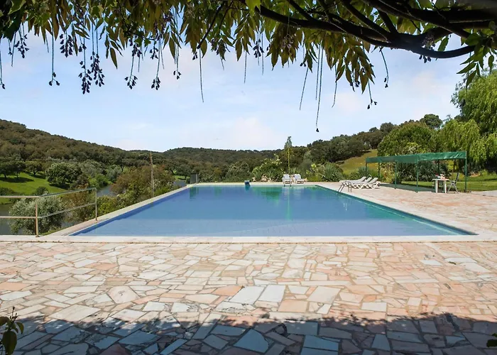 Your Montemor-O-Novo Mansion Escape
